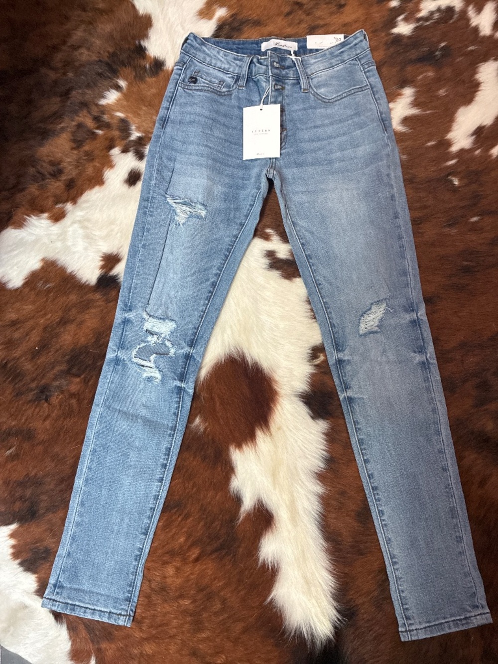 NWT KanCan Claire Midrise Ankle Skinny Jean